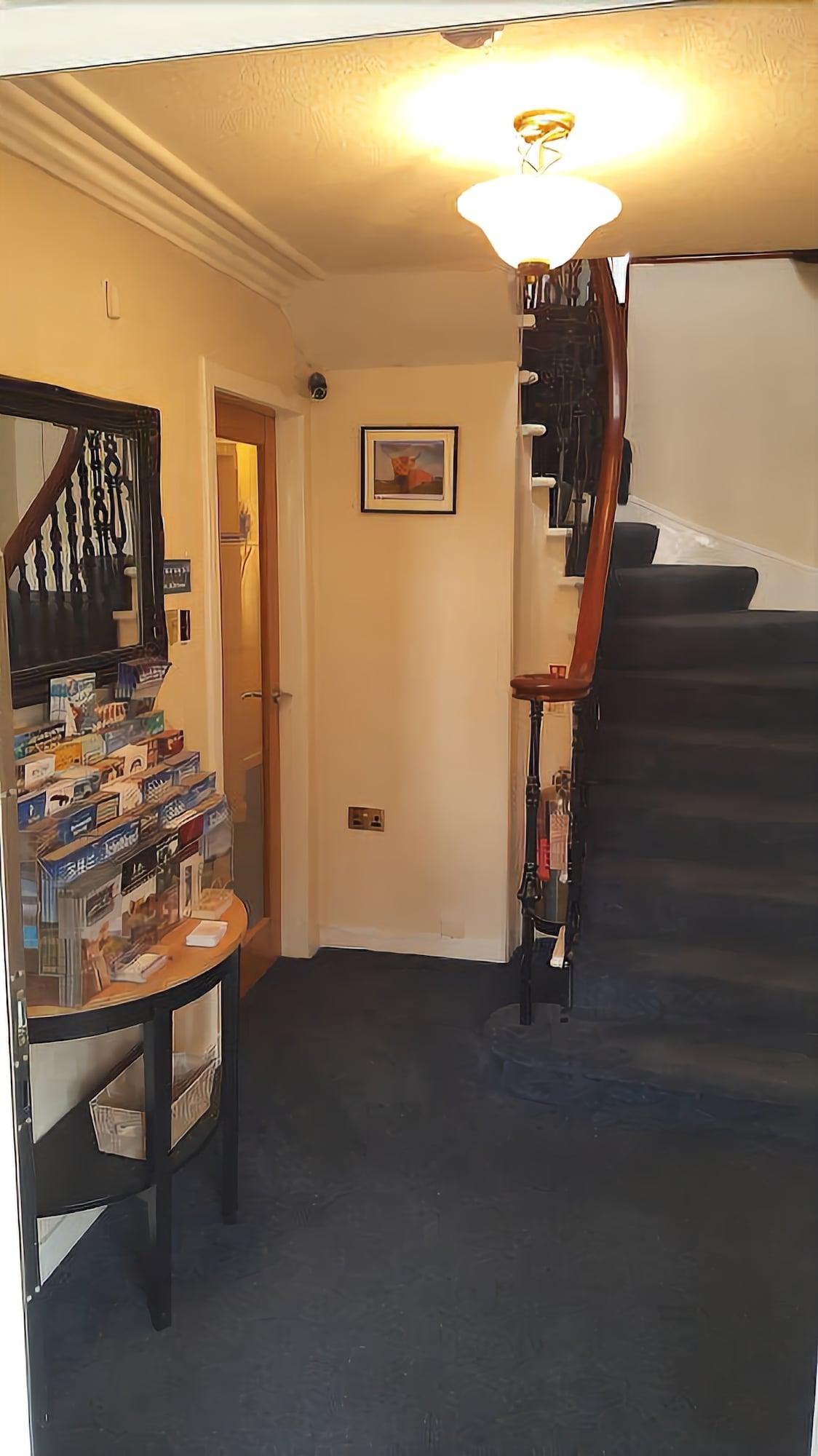 Oyo Inverour Guest House Gairlochy Ngoại thất bức ảnh